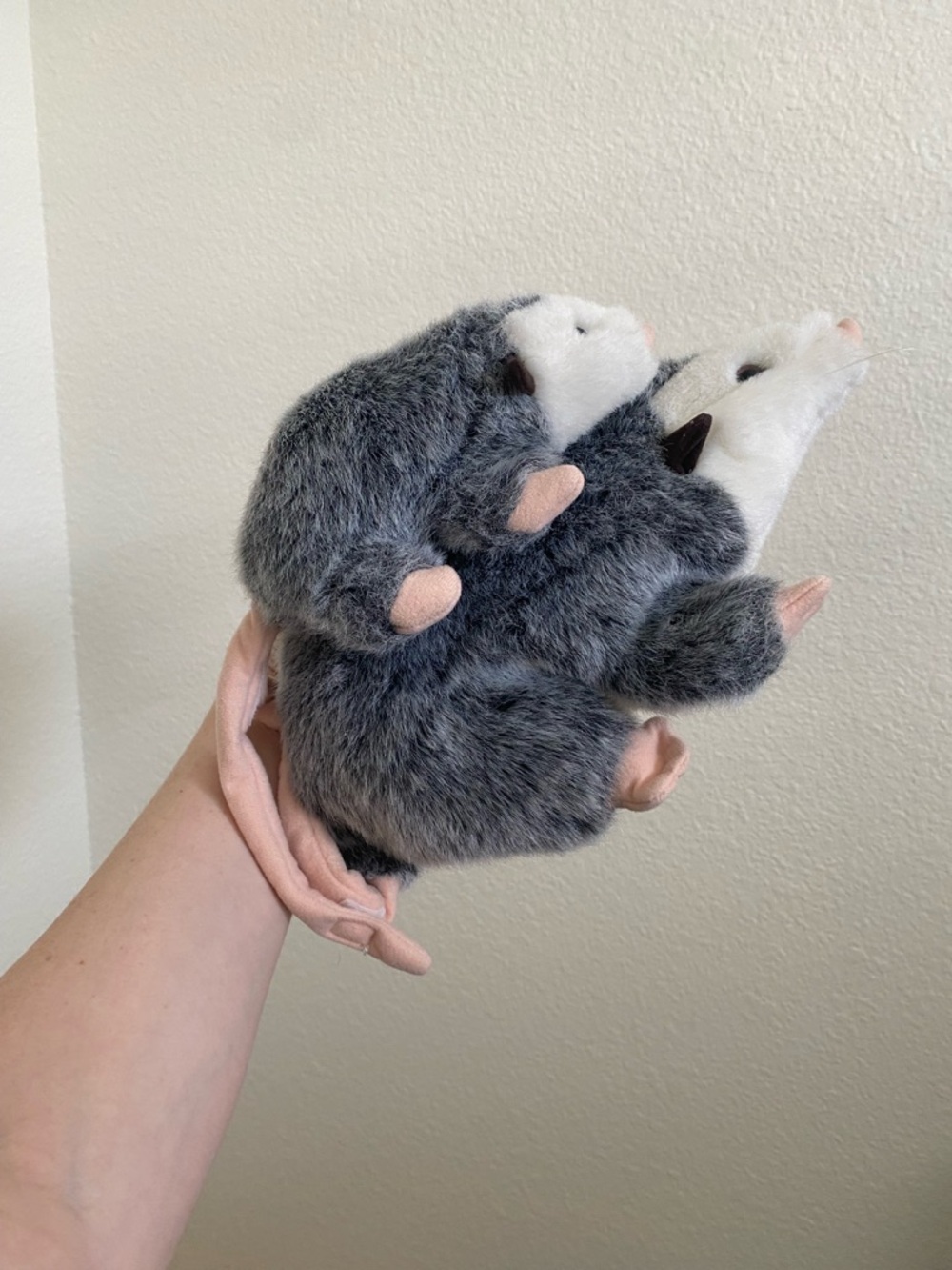 Folkmanis Opossum Puppet With Detatchable Baby